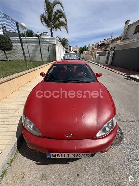 Usado Hyundai Coupé 114 CV (83 kW) 1997 Rojo Coupe