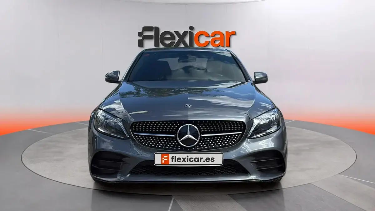 Usado Mercedes C220 170 CV (125 kW) 2018 Gris Berlina