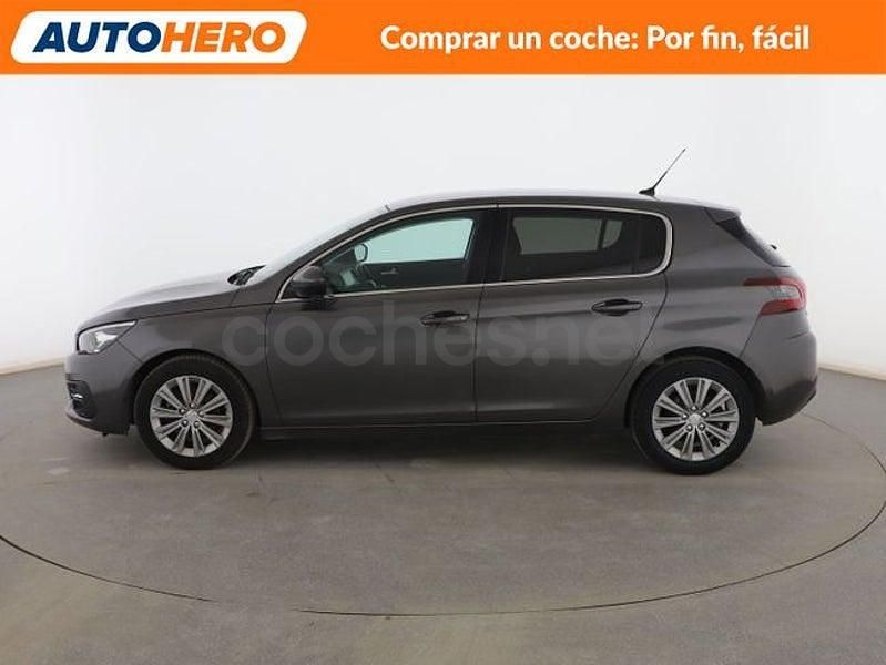Usado Peugeot 308 Allure 100 CV (73 kW) 2020 Gris Berlina