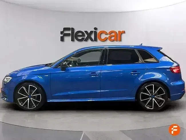 Usado Audi A3 150 CV (110 kW) 2018 Azul Berlina