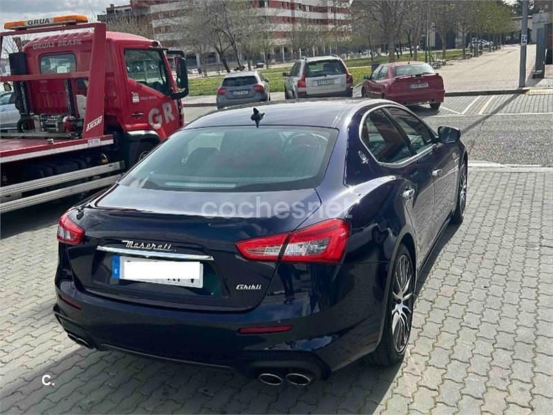 Usado Maserati Ghibli 275 CV (202 kW) 2018 Azul Coupe