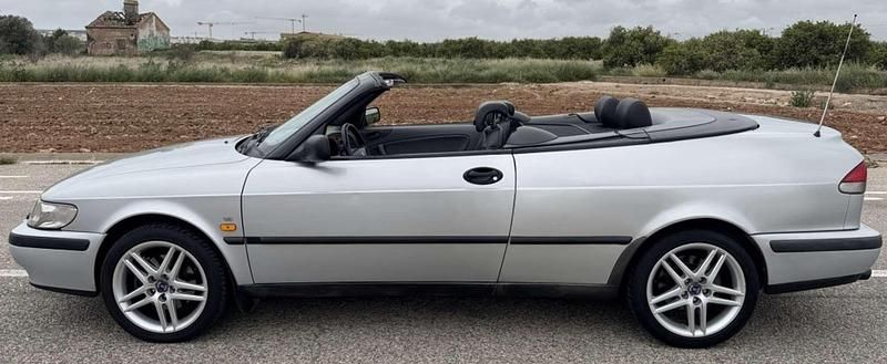 Usado Saab 9-3 Cabriolet 150 CV (110 kW) 1998 Plateado Descapotable
