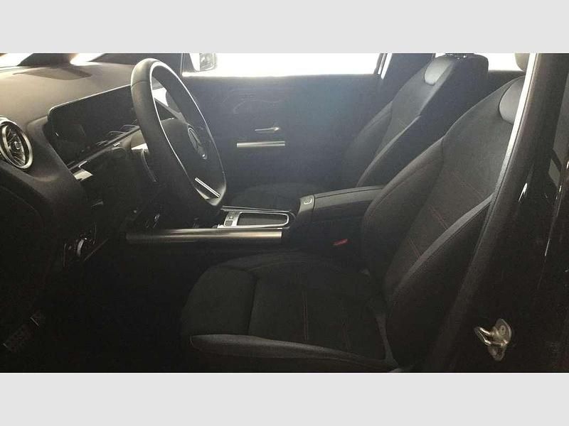 Usado Mercedes GLA250 218 CV (160 kW) 2025 Gris SUV