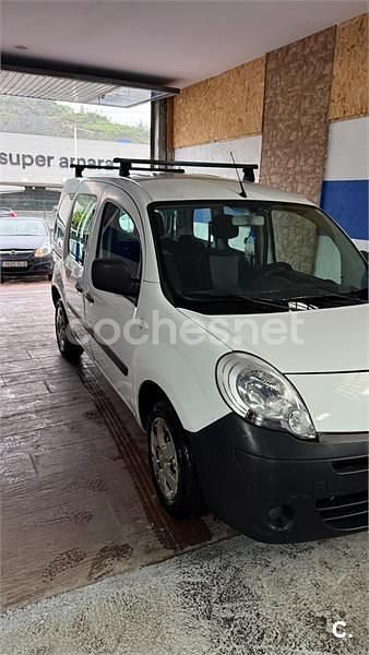 Usado Renault Kangoo 85 CV (62 kW) 2010 Blanco Familiar