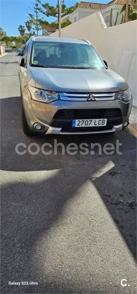 Gris / plata Usado 2015 Mitsubishi Outlander SUV | 10.900 € (Buen precio) - Imagen 1/4