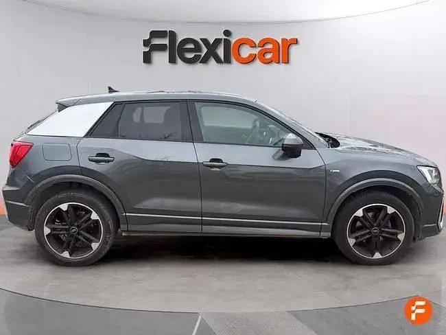 Usado Audi Q2 S-Line 116 CV (85 kW) 2023 Gris SUV