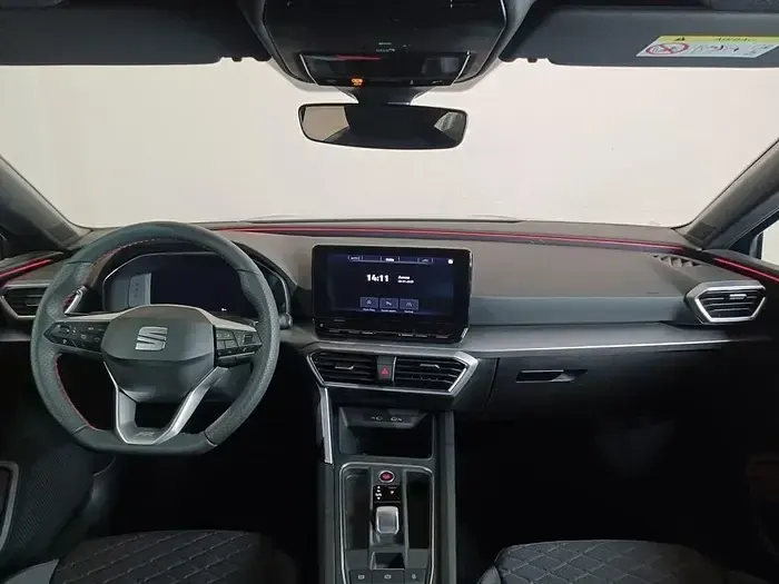 Usado Seat Leon FR 150 CV (110 kW) 2024 Gris