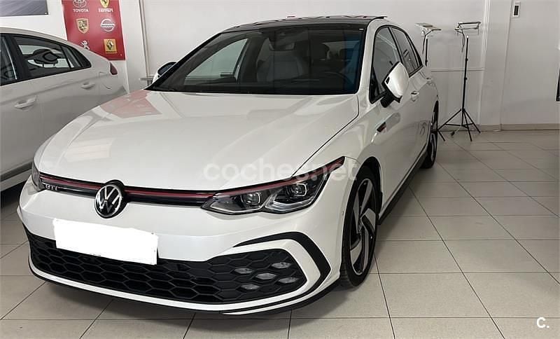 Usado VW Golf VIII GTI 245 CV (180 kW) 2021 Blanco Berlina