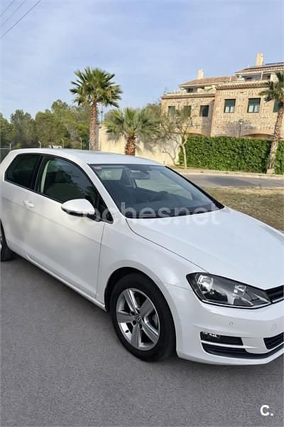 Usado VW Golf VII Advance 125 CV (91 kW) 2015 Blanco Berlina