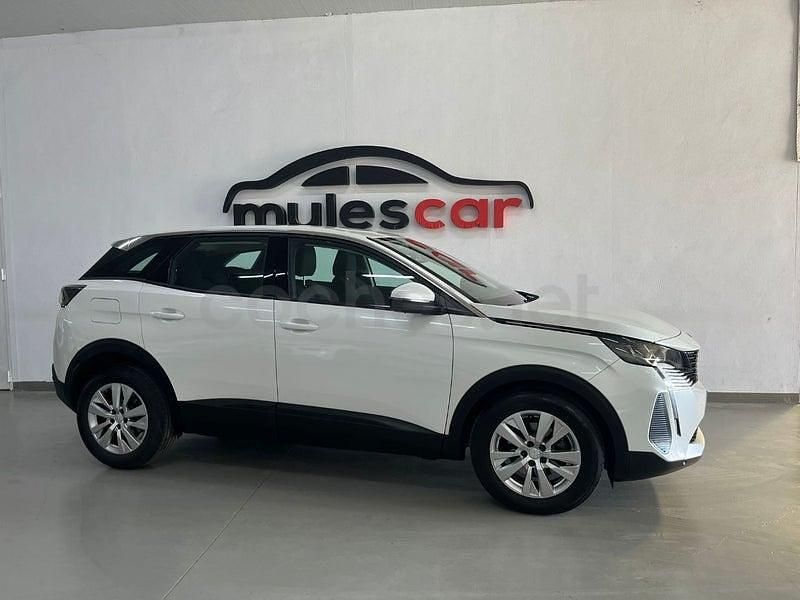 Usado Peugeot 3008 Active 130 CV (95 kW) 2021 Blanco SUV