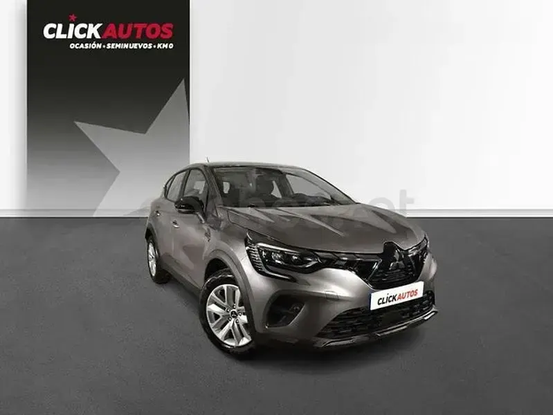 Usado Mitsubishi ASX Spirit 91 CV (66 kW) 2024 Gris / plata SUV