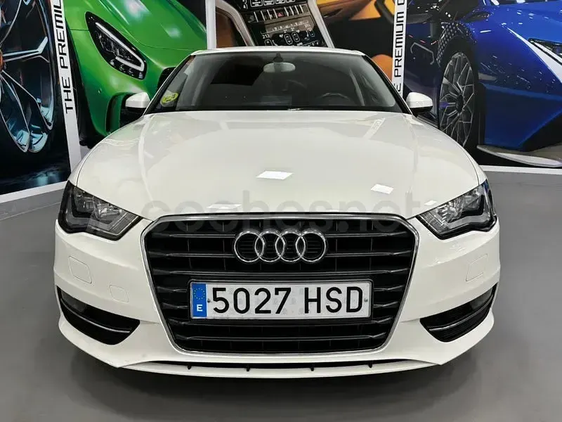 Usado Audi A3 Ambition 150 CV (110 kW) 2014 Blanco Berlina