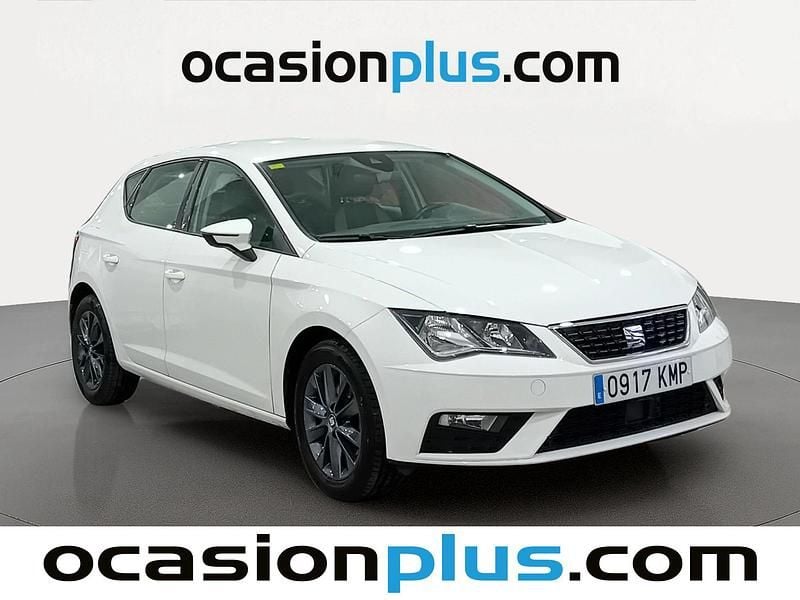 Usado Seat Leon Style 125 CV (91 kW) 2018 Blanco Utilitario