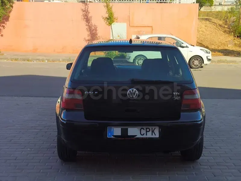 Usado VW Golf IV Edition 100 CV (73 kW) 2004 Negro Berlina