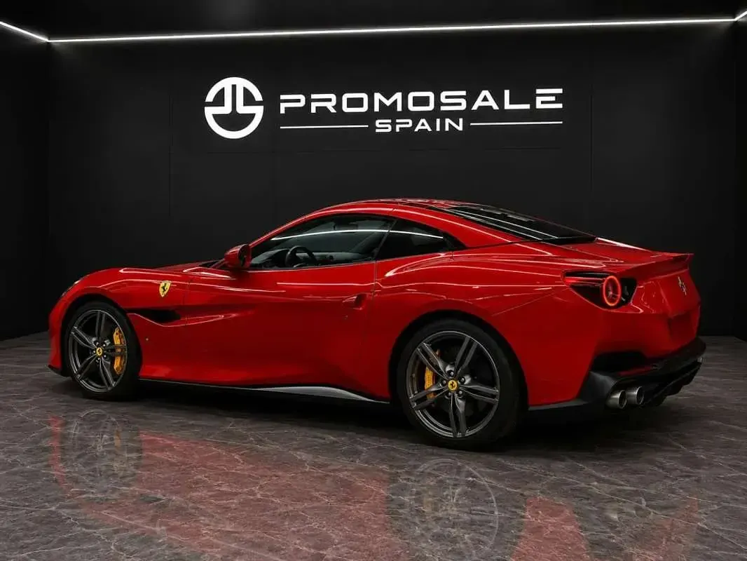 Usado Ferrari Portofino 600 CV (441 kW) 2019 Rojo Descapotable