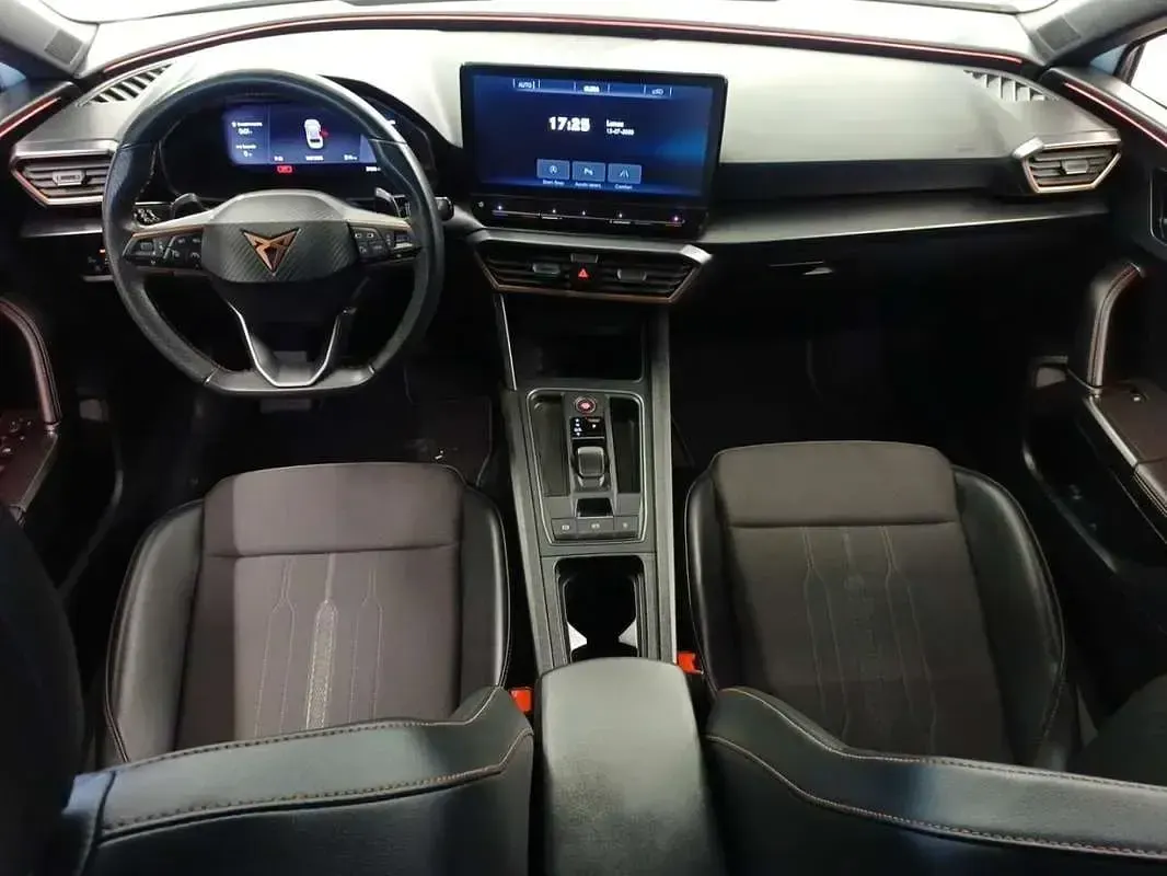 Usado Cupra Leon 150 CV (110 kW) 2023 Blanco Utilitario