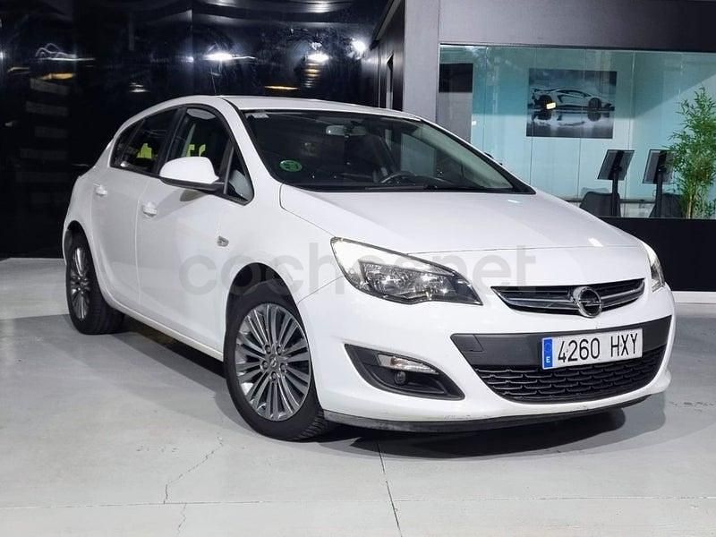 Usado Opel Astra Excellence 110 CV (80 kW) 2015 Blanco Berlina