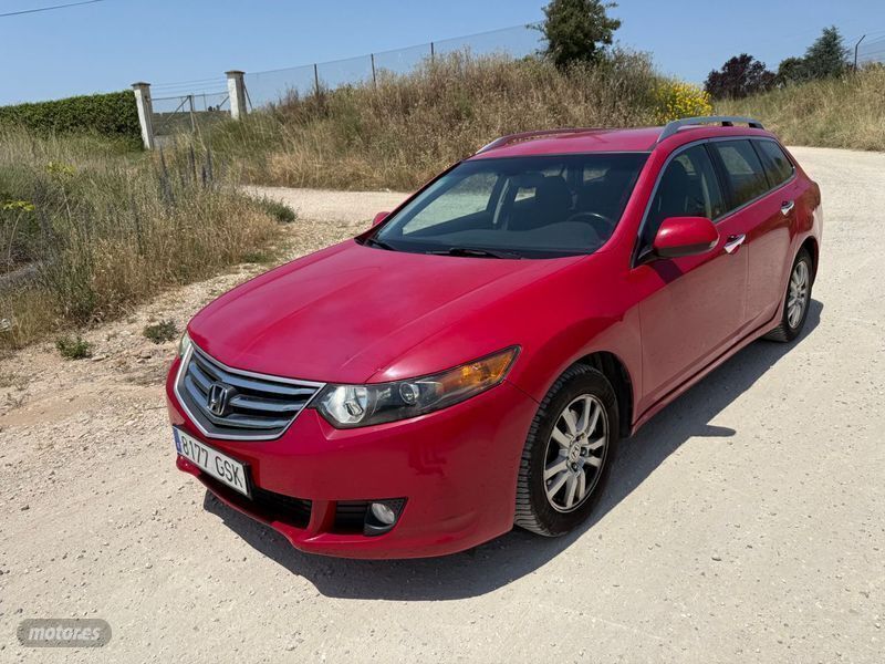 Rojo Usado 2010 Honda Accord Elegance Familiar | 9950 € (Buen precio) - Imagen 1/4