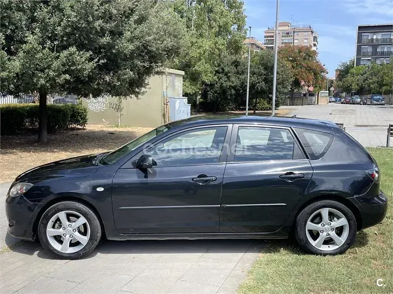 Usado Mazda 3 Active 105 CV (77 kW) 2005 Negro Berlina