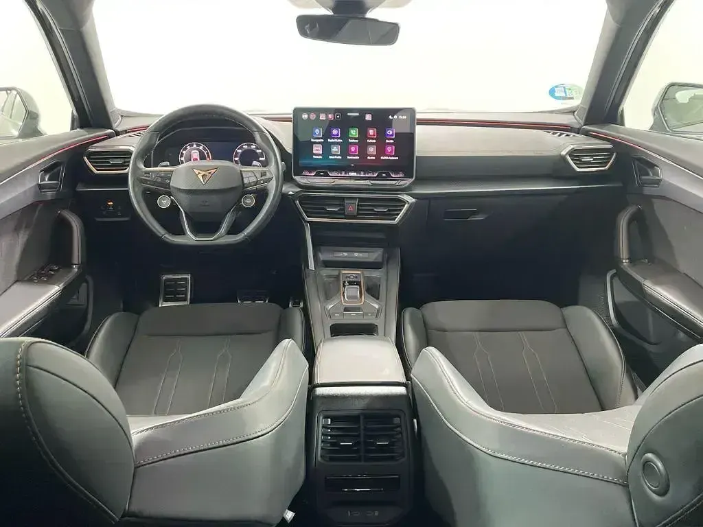 Usado Cupra Formentor 150 CV (110 kW) 2024 Gris SUV