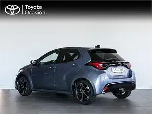 Usado Toyota Yaris Style 130 CV (95 kW) 2026 Gris Utilitario