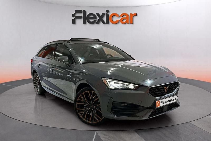 Gris Usado 2021 Cupra Leon Berlina | 23.790 € (Buen precio) - Imagen 1/4