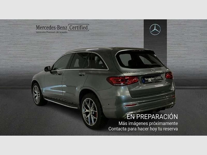 Usado Mercedes GLC300e 333 CV (244 kW) 2023 Gris SUV
