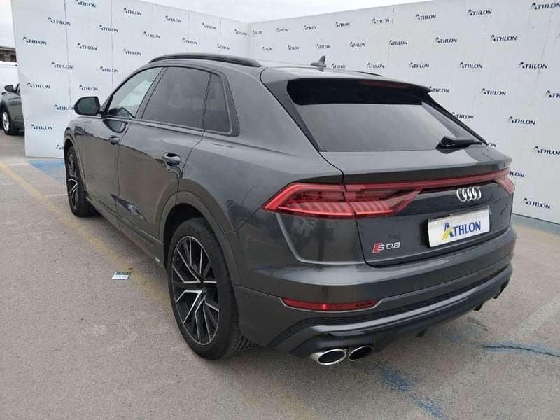 Usado Audi SQ8 435 CV (319 kW) 2020 Gris SUV