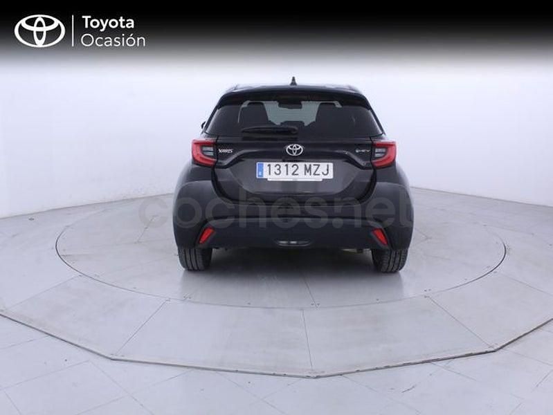 Usado Toyota Yaris Hybrid Style 116 CV (85 kW) 2025 Negro Berlina