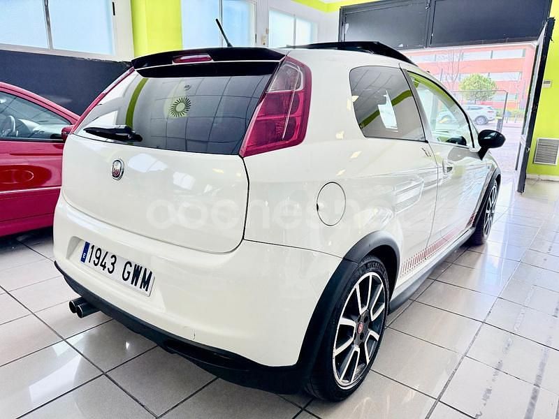 Usado Abarth Grande Punto 155 CV (114 kW) 2010 Blanco Utilitario