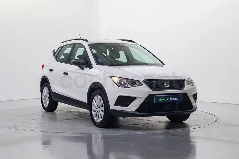 Usado Seat Arona Style 90 HP (66 kW) 2019 Branco SUV
