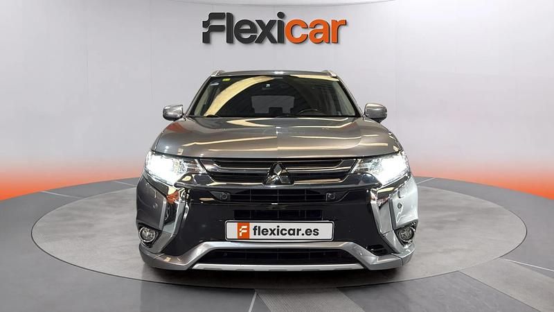 Usado Mitsubishi Outlander P-HEV 203 CV (149 kW) 2016 Gris SUV