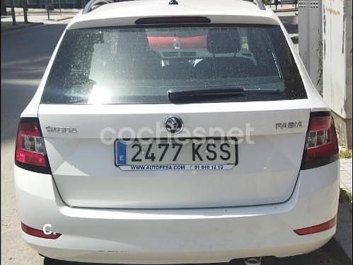 Usado Skoda Fabia Ambition 75 CV (55 kW) 2018 Blanco Familiar