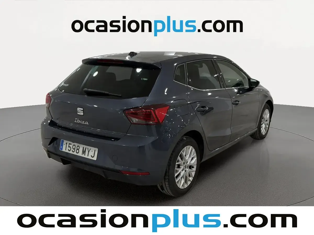 Usado Seat Ibiza XCELLENCE 116 CV (85 kW) 2025 Gris Utilitario