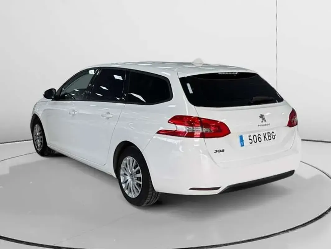 Usado Peugeot 308 Business-Line 99 CV (72 kW) 2017 Blanco Utilitario
