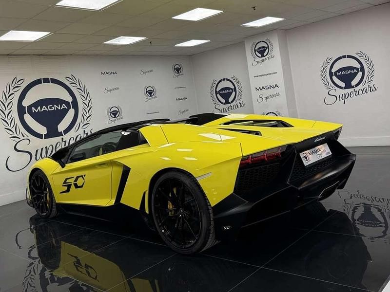 Usado Lamborghini Aventador 721 CV (530 kW) 2014 Amarillo Descapotable