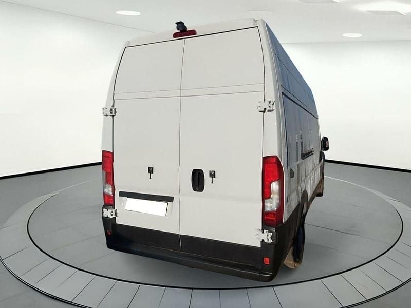 Usado Citroën Jumper 140 CV (102 kW) 2019 Blanco Monovolumen