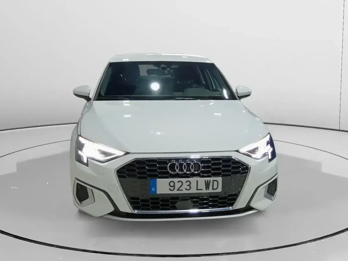 Usado Audi A3 Advanced 116 CV (85 kW) 2022 Blanco Berlina