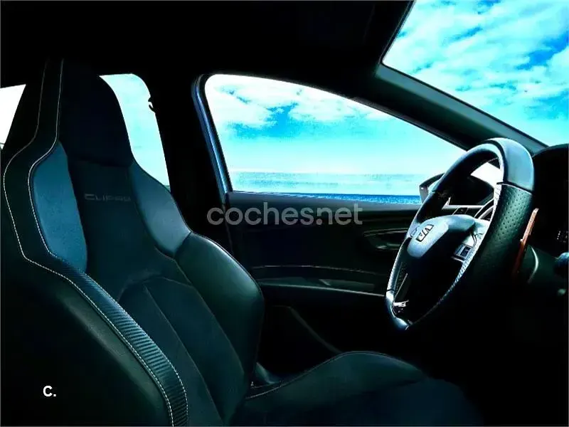 Usado Seat Leon CUPRA 290 CV (213 kW) 2019 Gris / plata Berlina