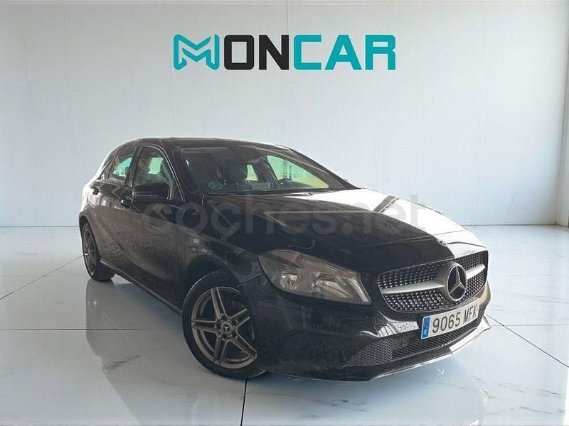 Usado Mercedes A180 109 CV (80 kW) 2017 Negro Berlina