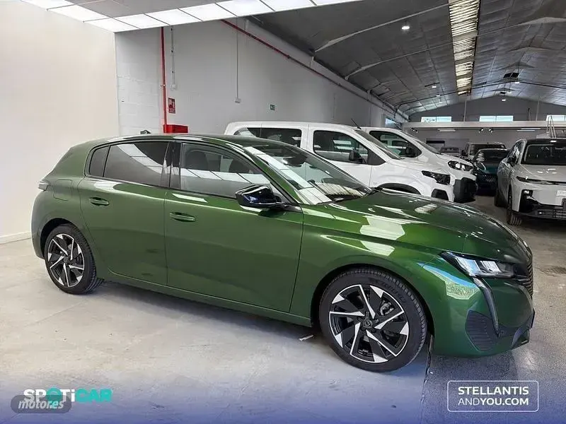 Usado Peugeot 308 Allure 130 CV (95 kW) 2022 Verde Berlina