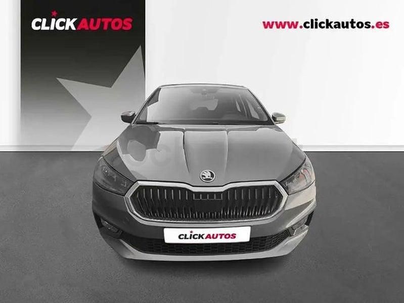Usado Skoda Fabia Selection 95 CV (69 kW) 2025 Gris / plata Utilitario