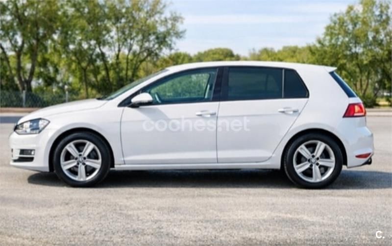 Usado VW Golf VII Advance 125 CV (91 kW) 2016 Blanco Berlina