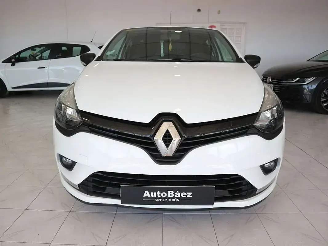 Usado Renault Clio IV 90 CV (66 kW) 2019 Blanco Berlina