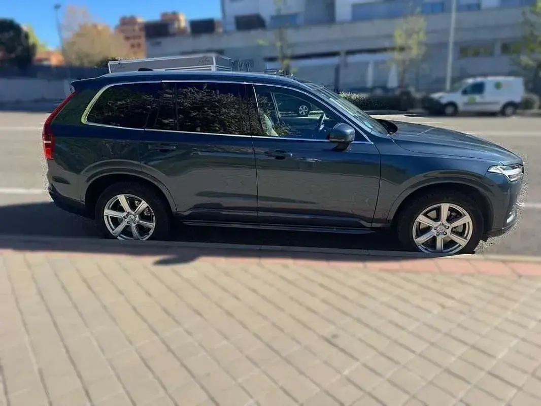 Usado Volvo XC90 Core 235 CV (172 kW) 2024 Azul SUV