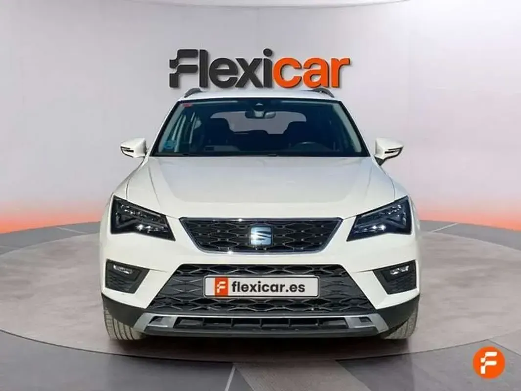 Usado Seat Ateca Ecomotive 116 CV (85 kW) 2019 Blanco SUV