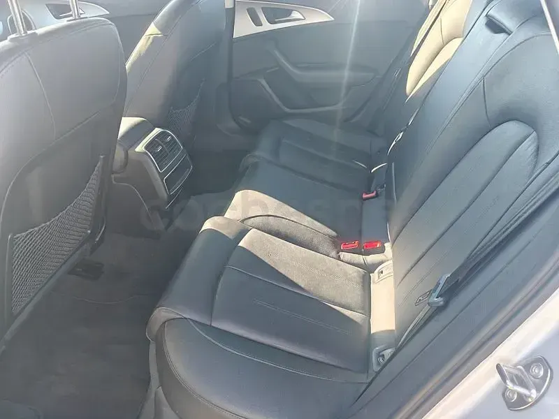 Usado Audi A6 177 CV (130 kW) 2014 Gris / plata Berlina