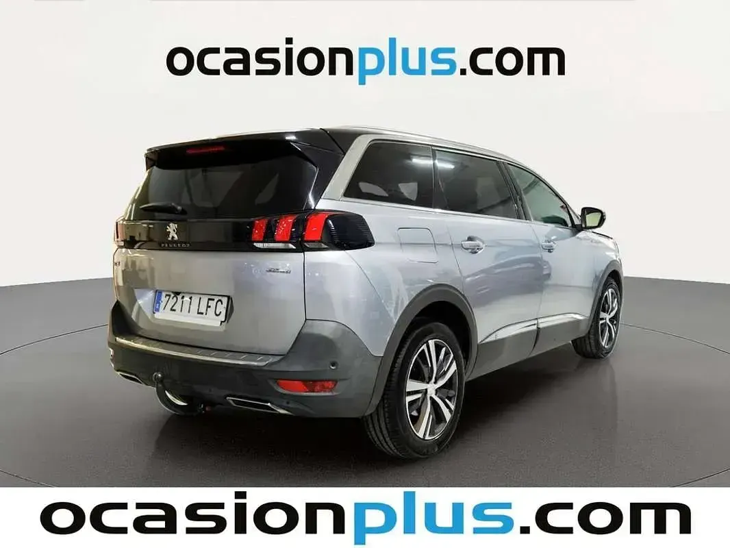 Usado Peugeot 5008 GT-line 181 CV (133 kW) 2020 Gris SUV