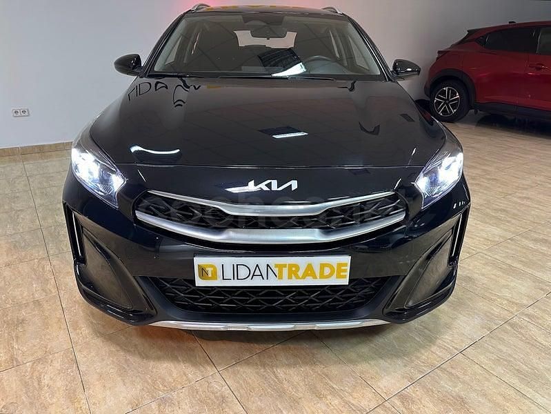 Usado Kia XCeed 100 CV (73 kW) 2024 Negro SUV
