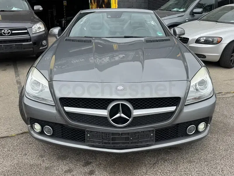 Usado Mercedes SLK250 204 CV (150 kW) 2011 Gris / plata Descapotable